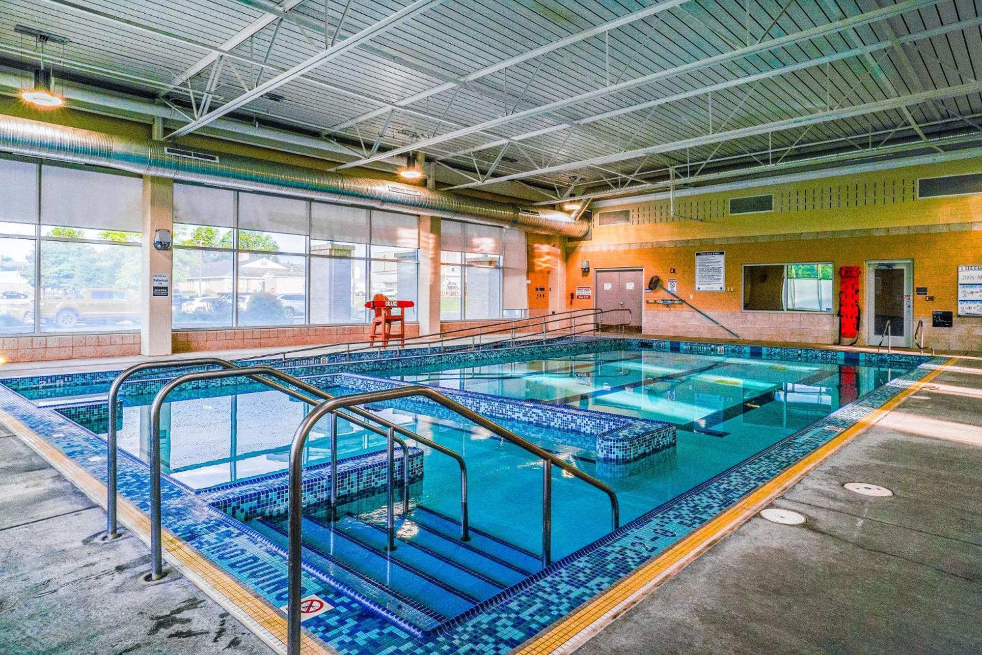 Jeffrey Lane Condos Thayerville Bilik gambar