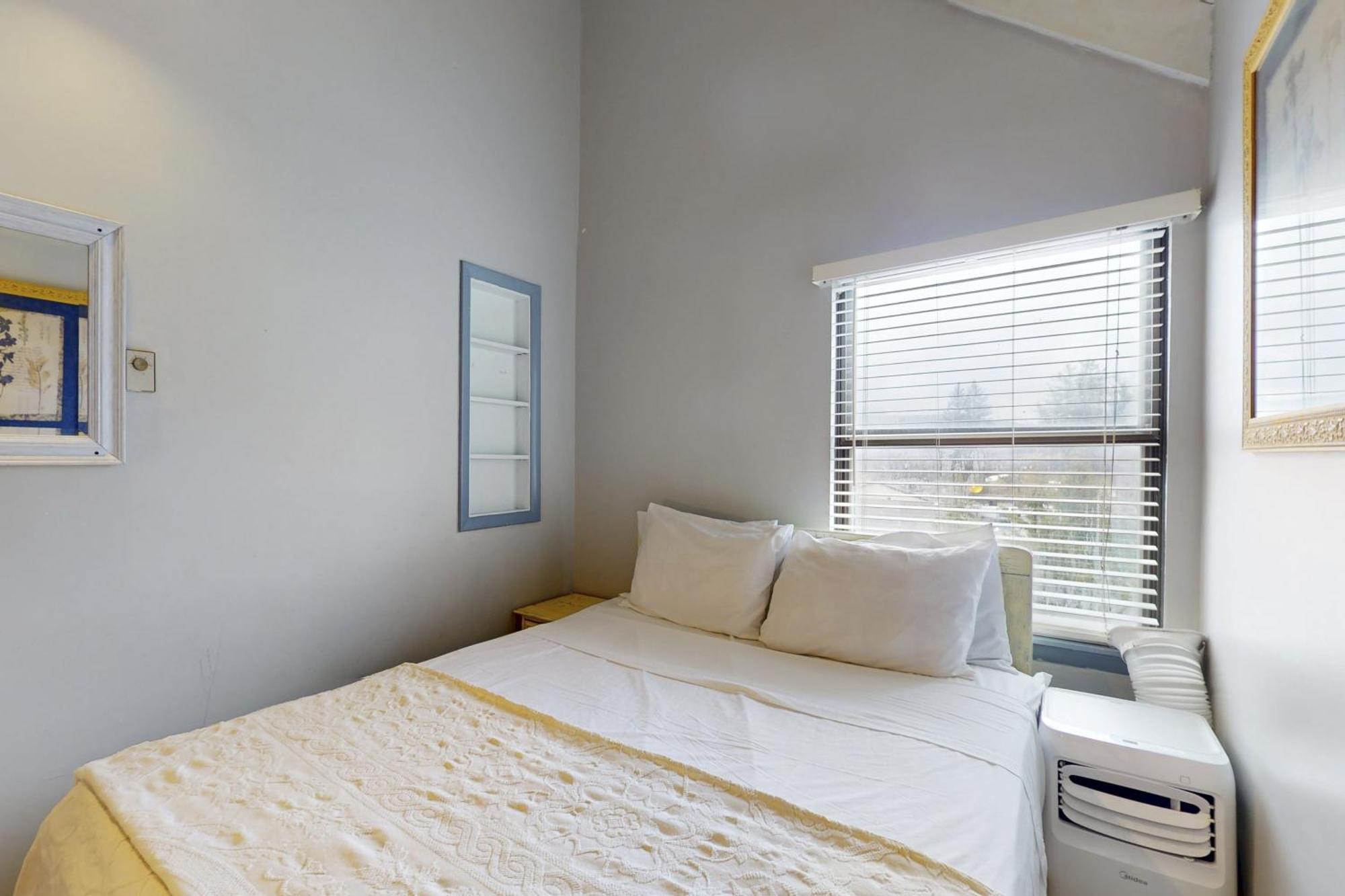 Jeffrey Lane Condos Thayerville Bilik gambar
